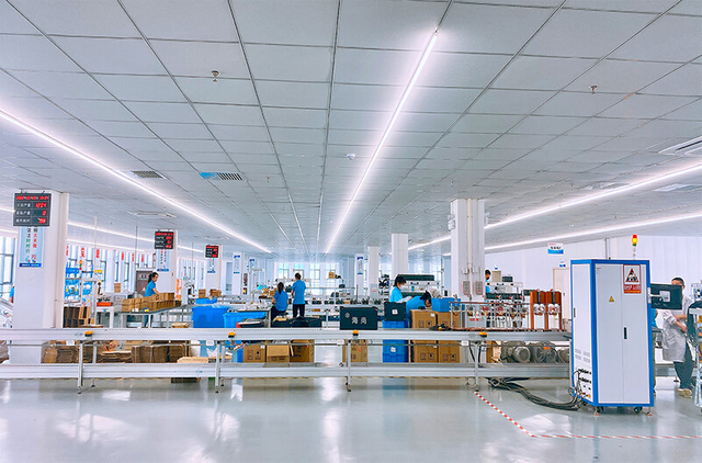 সম্পূর্ণ-স্বয়ংক্রিয়-প্যাকেজিং-লাইন