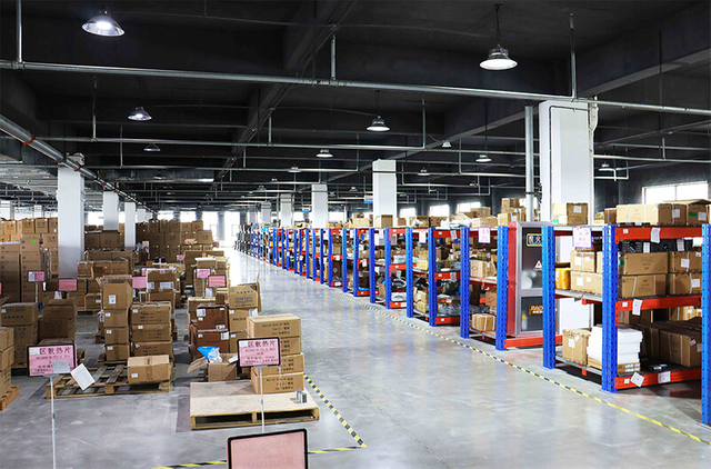 សិក្ខាសាលា - Raw-onormouse-ឃ្លាំង